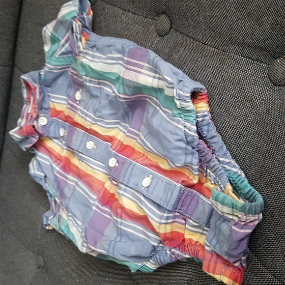 Gap 3-6m Button-down - Picture 3 of 4
